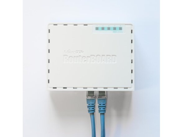 NET ROUTER 10/100/1000M 5PORT/HEX RB750GR3 MIKROTIK 3